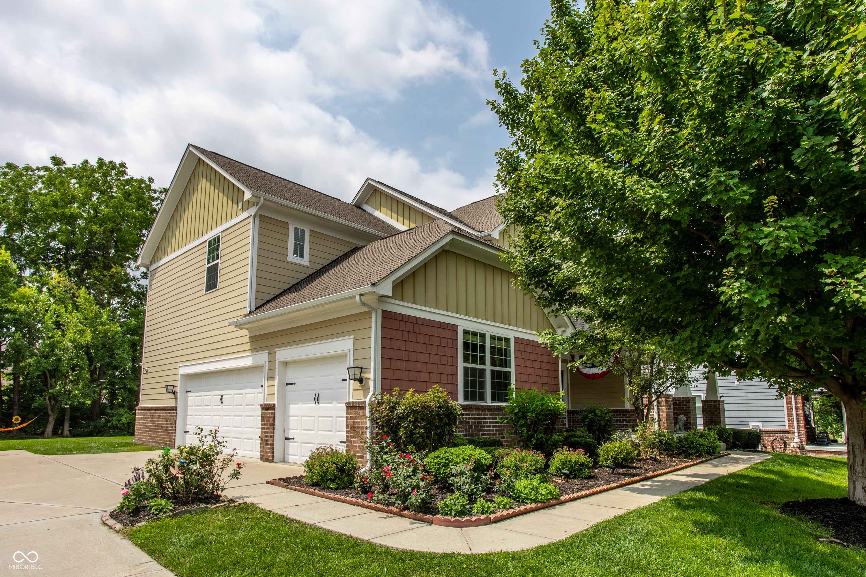 6523 Paddle Drive