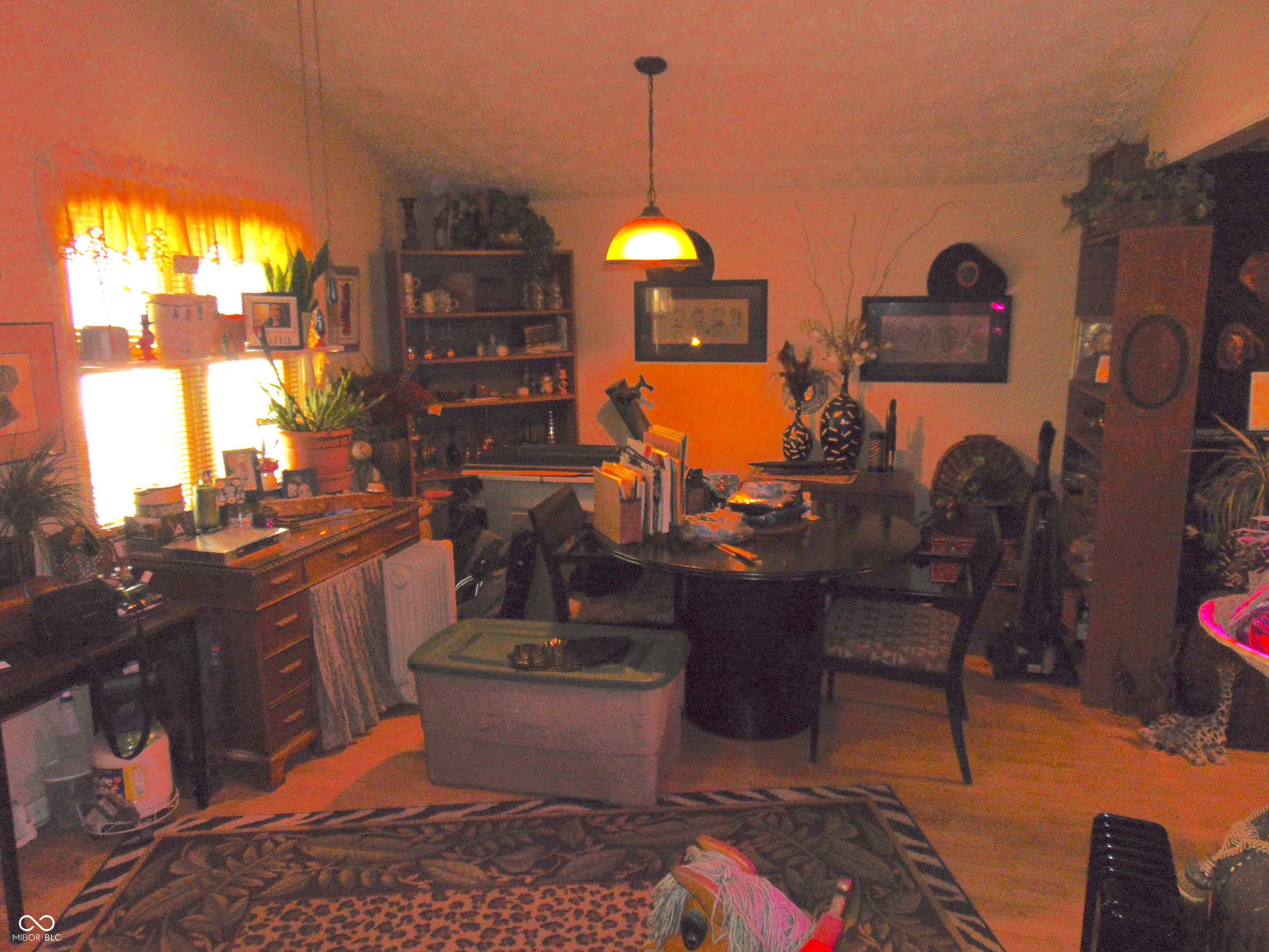 4706 Vernon Avenue