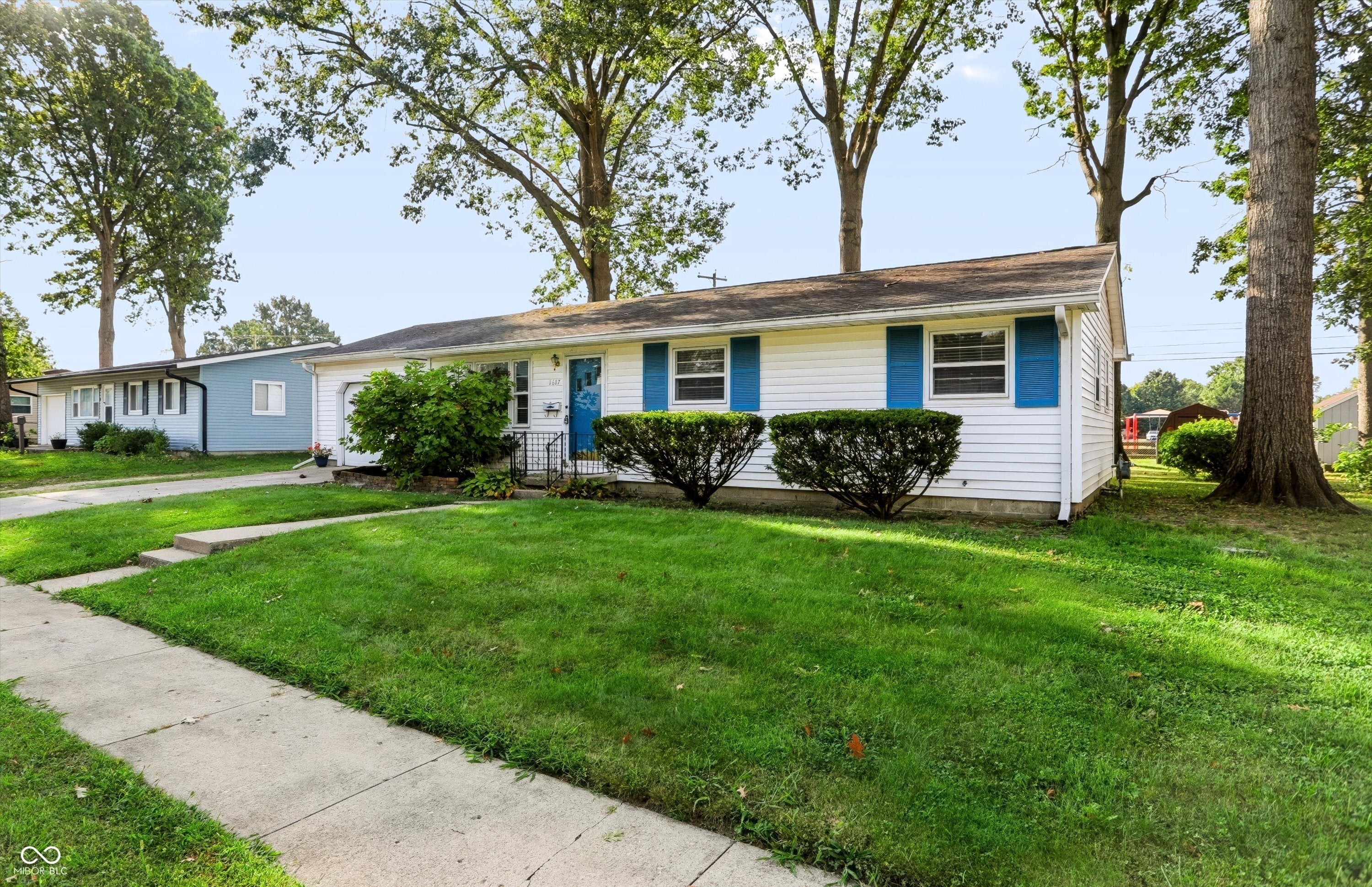 1617 Section Street