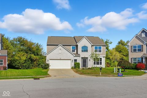 Photo of 4646 Crosby Buck Drive, Indianapolis, IN 46237 (MLS # 22087256)