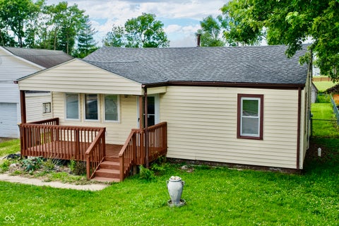 Photo of 921 N Obrien ST, Seymour, IN 47274 (MLS # 22108146)