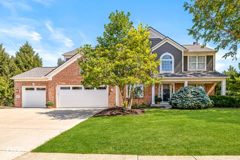 Photo of 14307 Autumn Woods Drive, Carmel, IN 46074 (MLS # 22064106)