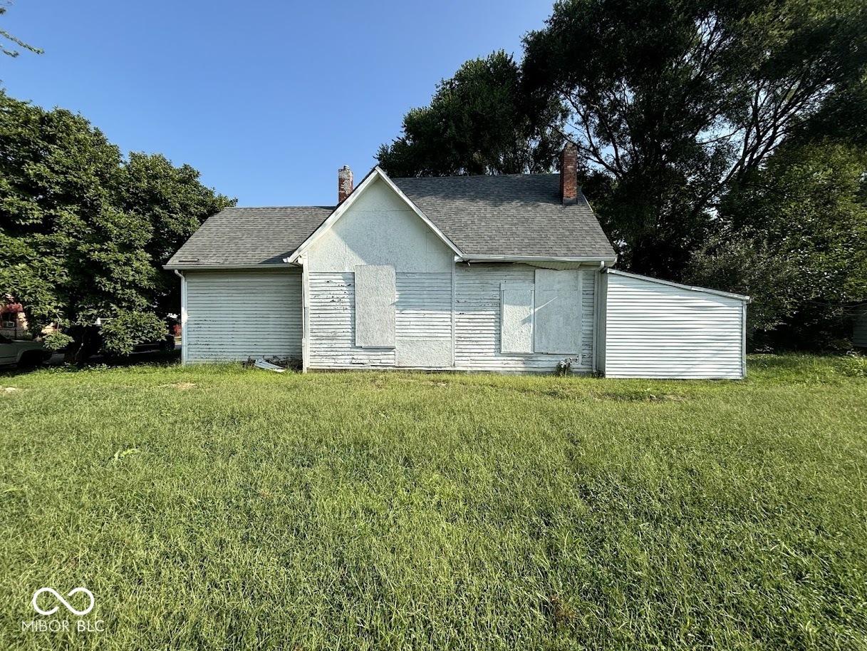 Photo 1 of 12 — 643 Warren Avenue, Indianapolis, IN 46221