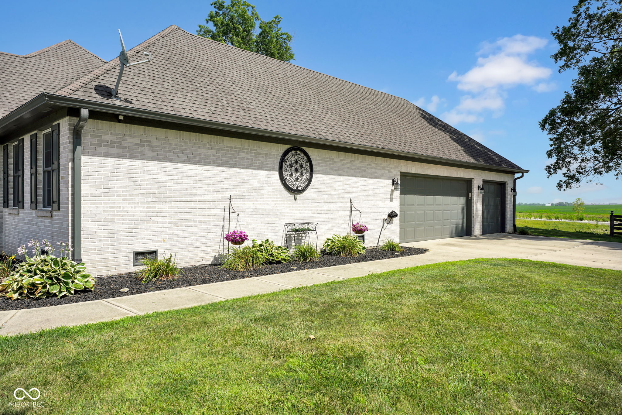 17 Erins Court