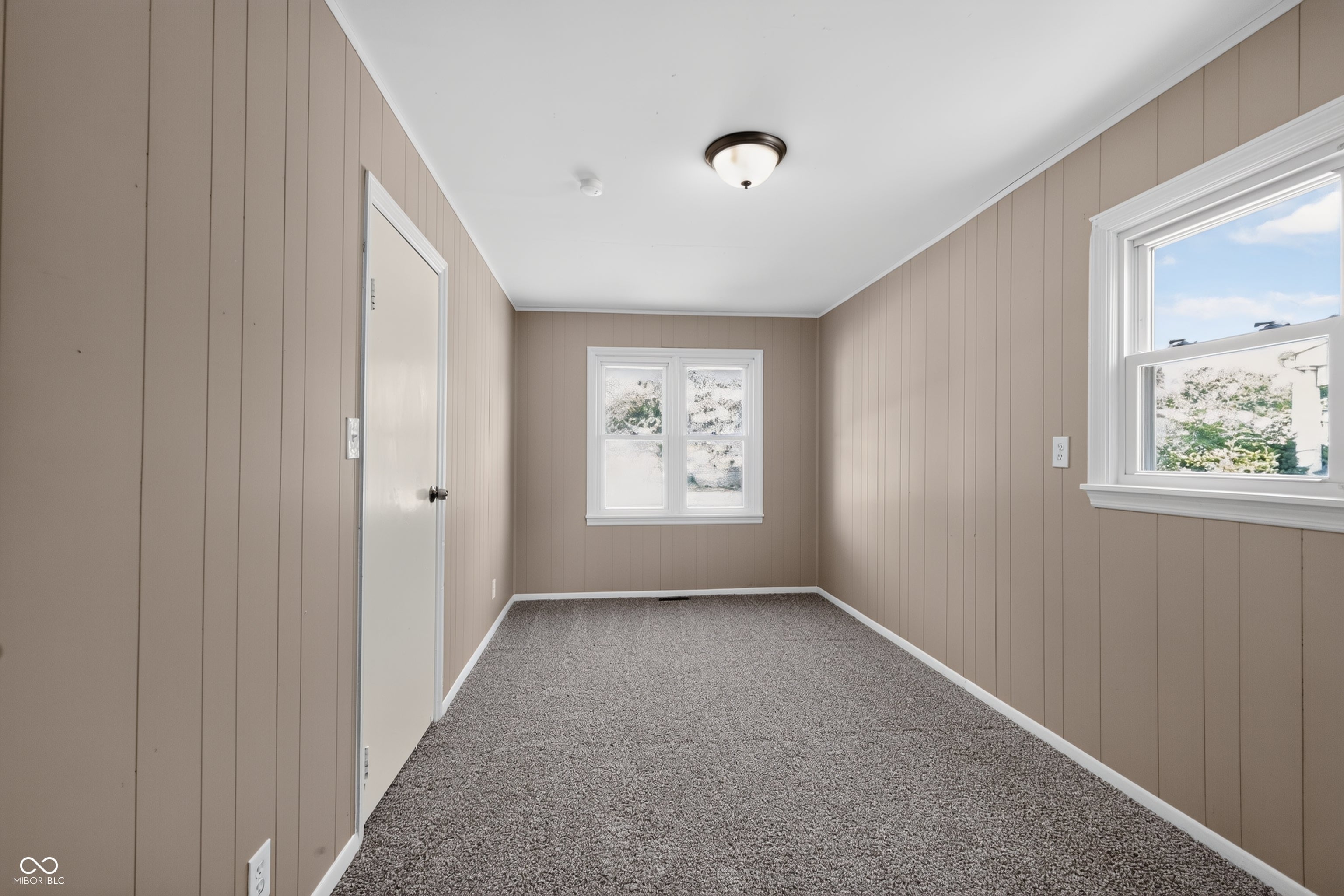331 N 20th Avenue