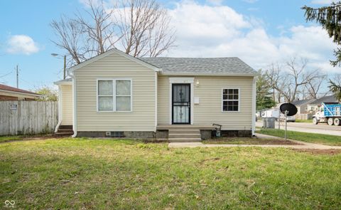 Photo of 4803 E 34th Street, Indianapolis, IN 46218 (MLS # 22092350)