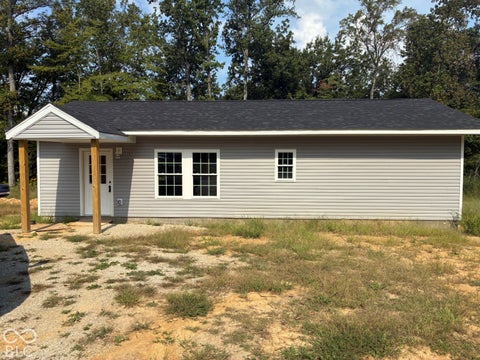 Photo of 1277 N Lawrence Hollow Road, Bloomfield, IN 47424 (MLS # 22128329)
