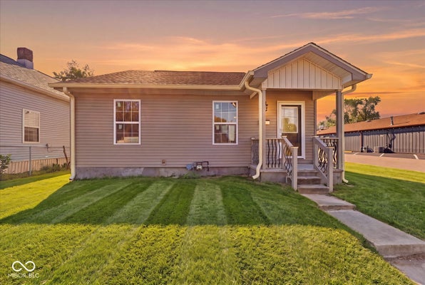 858 MILLER AVE, SHELBYVILLE, IN 46176 - Image 3e3045ae960f0476ff3f2d3e7bdf5b0f/2981542056
