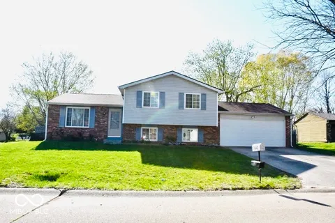 7838 Burr Oak Court, Indianapolis, IN 46217 - MLS#: 22032465