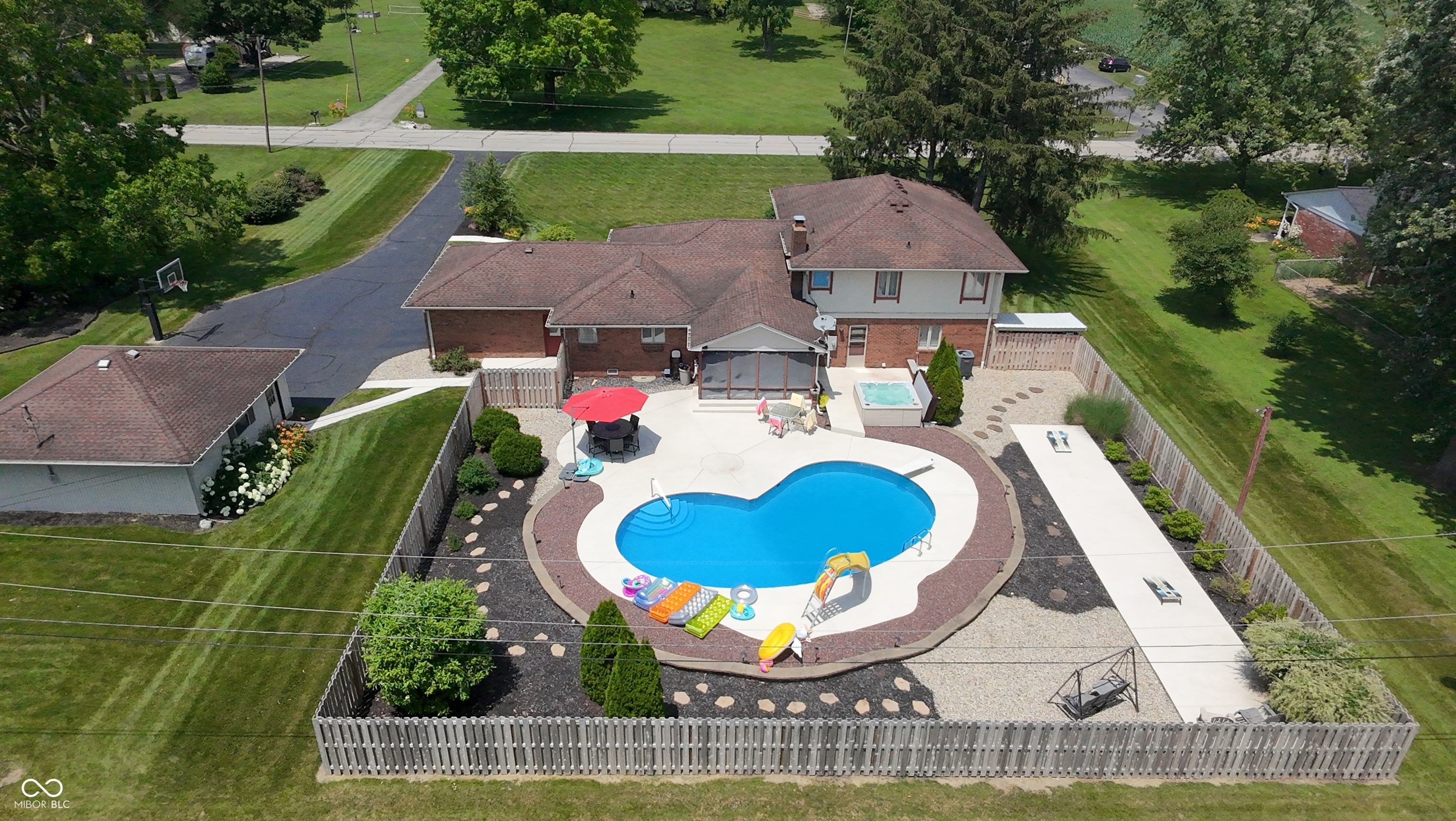 3191 W 246th Street