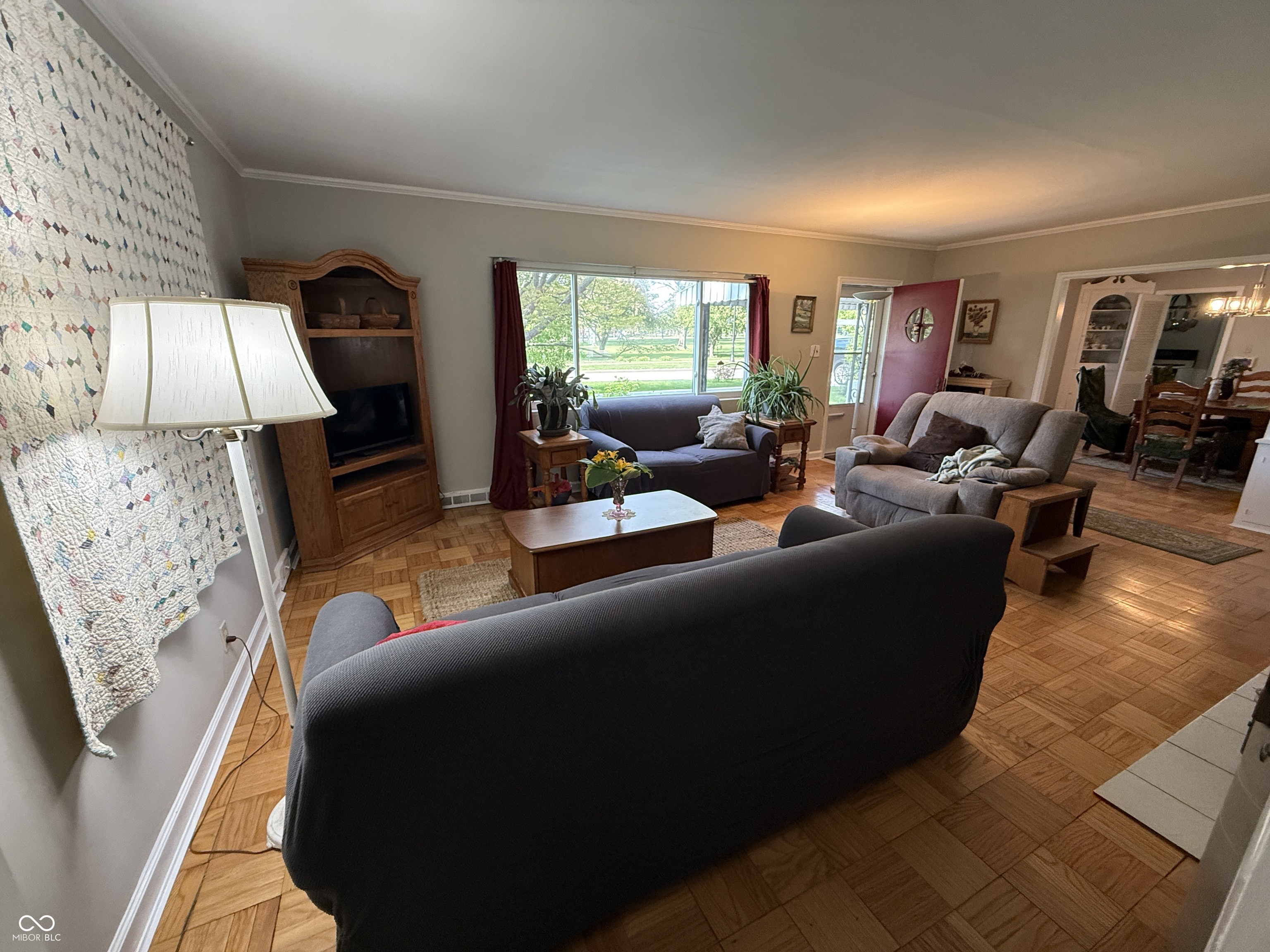 121 W Camp Street