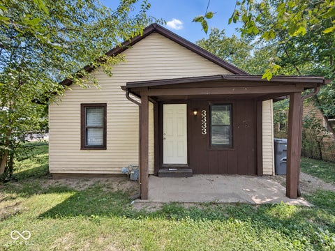 Photo of 3333 S Rybolt Avenue, Indianapolis, IN 46221 (MLS # 22125350)