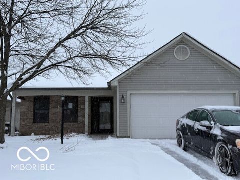 Photo of 143 Tracy Ridge Boulevard, Whiteland, IN 46184 (MLS # 22076641)