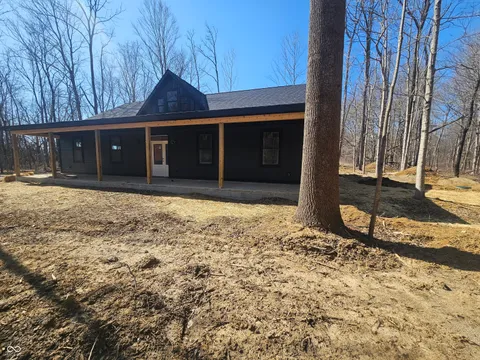 MLS: 22031943