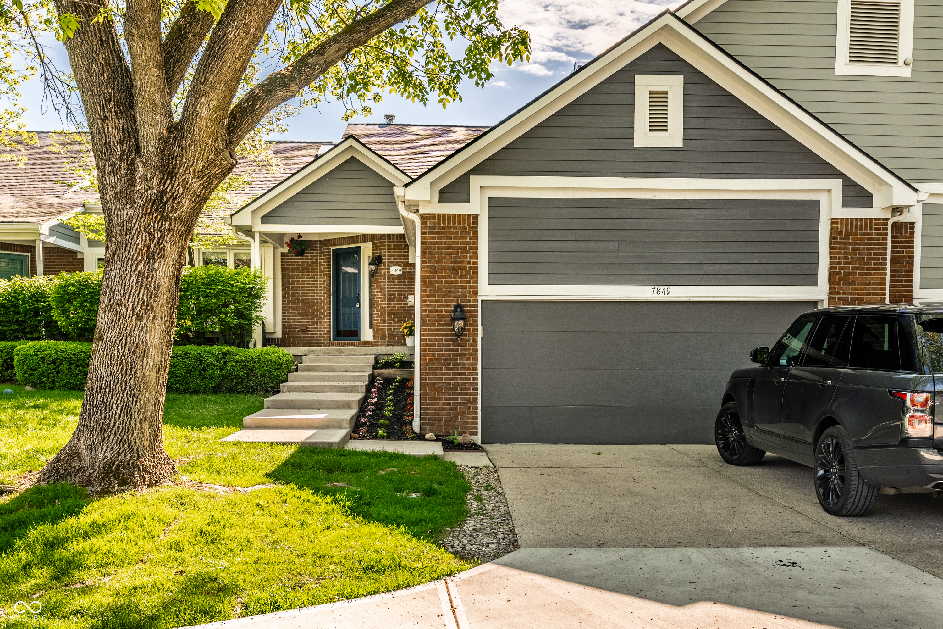 7849 Clearwater Cove Drive