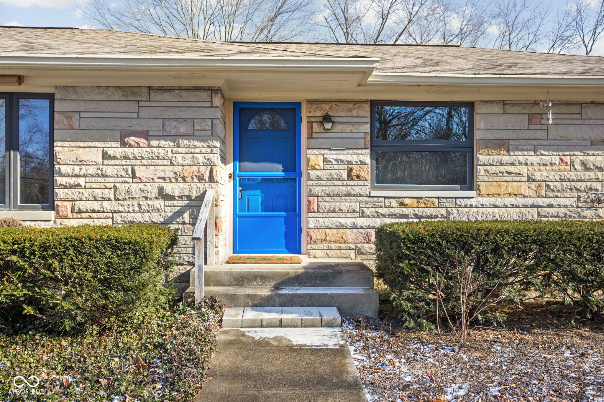 8303 N College Avenue