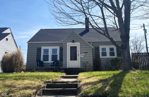 Photo of 516 E 7th Street, Seymour, IN 47274 (MLS # 22091347)