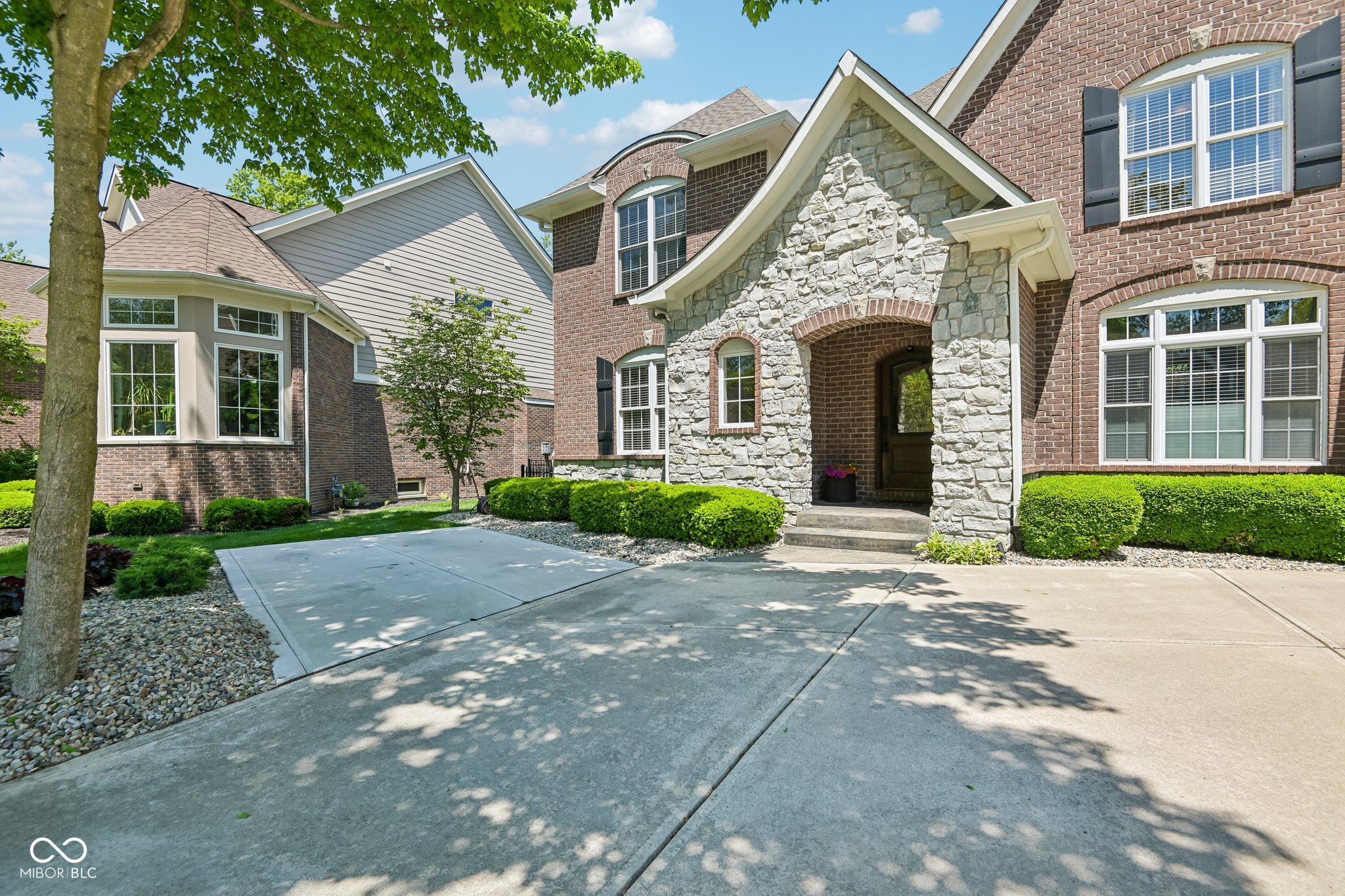 14668 Whispering Breeze Drive