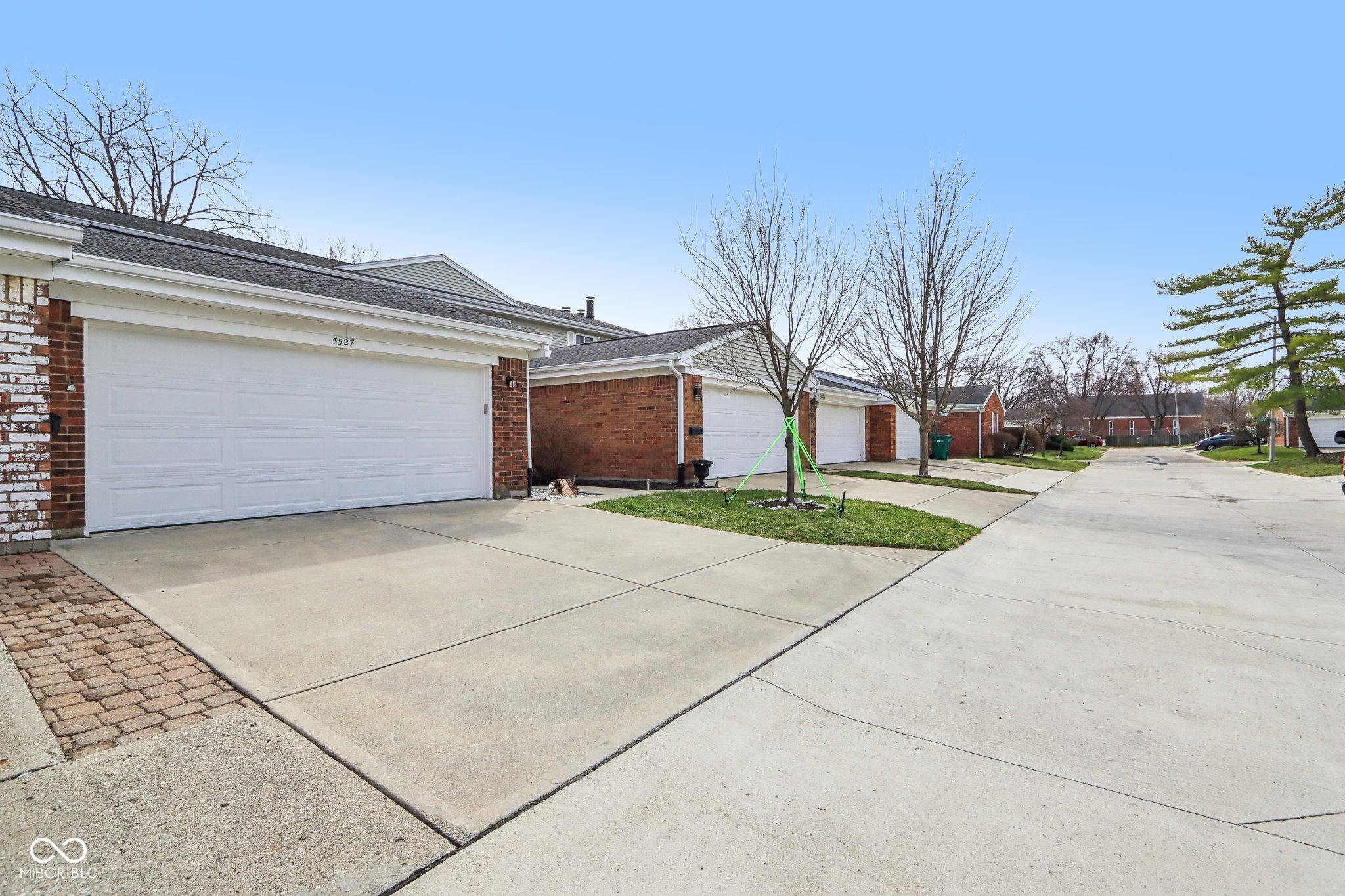 5527 Vin Rose Lane