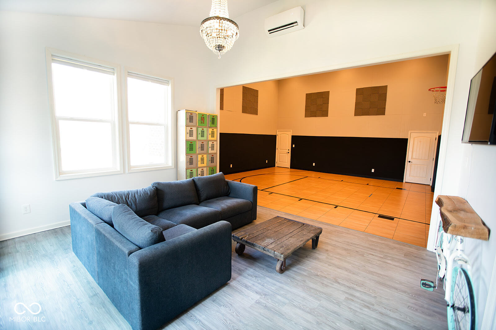 1060 Cape Coral Drive