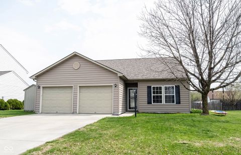 Photo of 19366 Sandbar Drive, Noblesville, IN 46062 (MLS # 22093782)