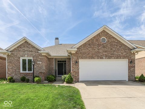 Photo of 664 Vandyke Way, Greenwood, IN 46142 (MLS # 22097037)