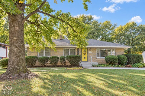 Photo of 100 Delbrick Lane, Indianapolis, IN 46229 (MLS # 22115799)