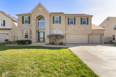 Photo of 4025 Towhees Drive, Indianapolis, IN 46237 (MLS # 22089633)