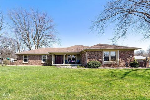 Photo of 8311 Chateaugay Drive, Indianapolis, IN 46217 (MLS # 22091817)