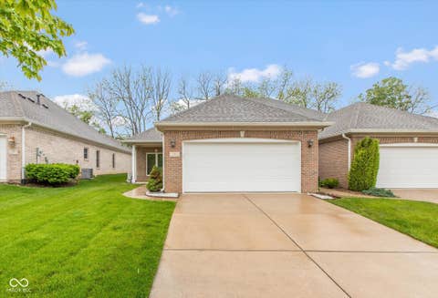 Photo of 766 Shepherds Way, Greenwood, IN 46143 (MLS # 22082324)