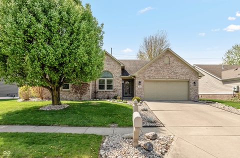Photo of 31 Torrey Pine Drive, Brownsburg, IN 46112 (MLS # 22095383)