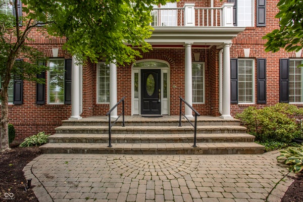 8039 HEYWARD DR, INDIANAPOLIS, IN 46250 - Image 3f55feda4603ecb398de79e4fe2f0e7f/824730893