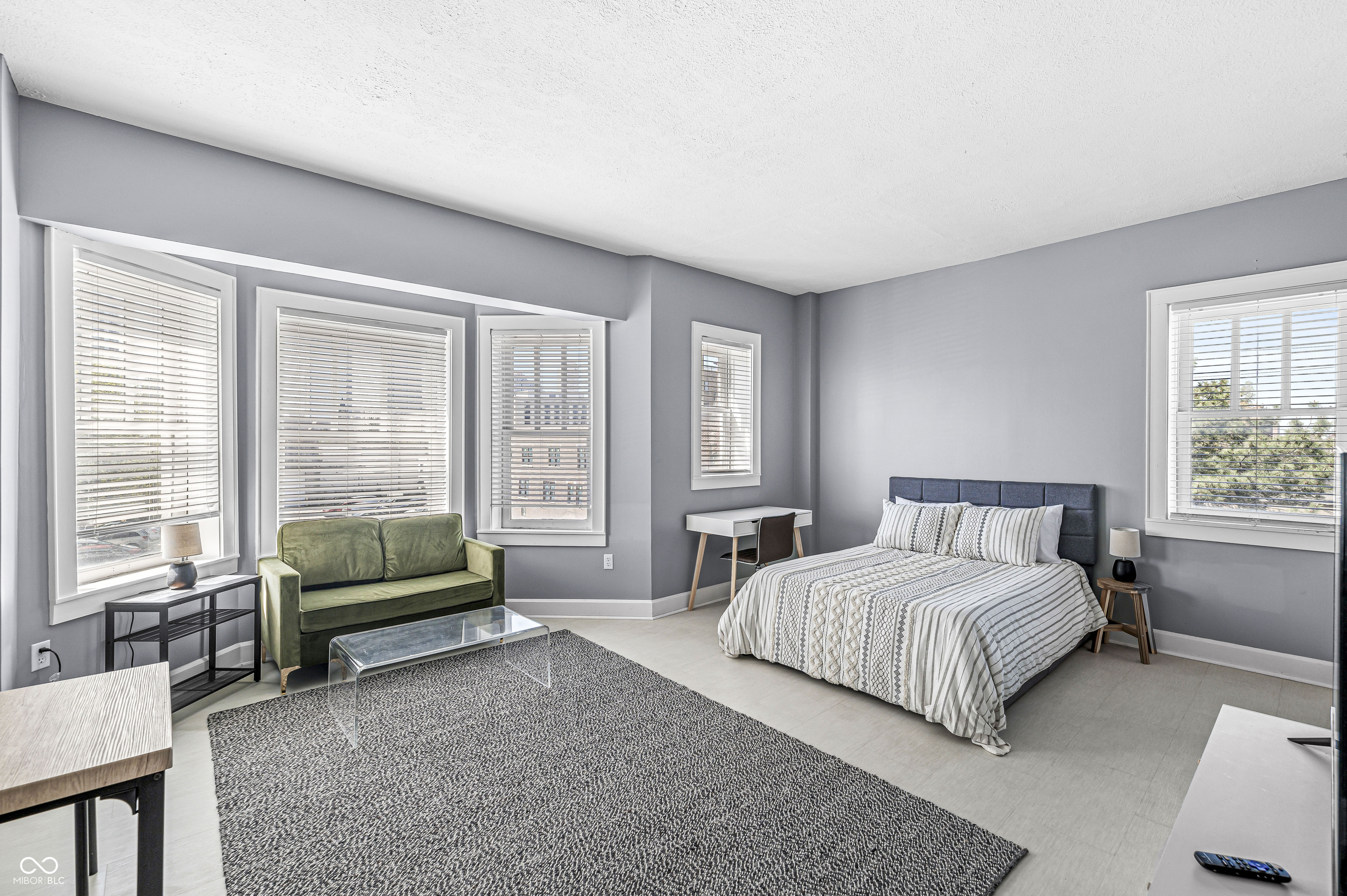 230 E 9th Street 302