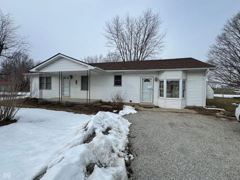 Photo of 7982 E County Road 200 S, Greensburg, IN 47240 (MLS # 22083927)