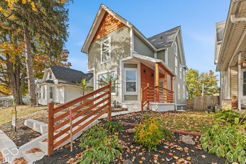 Photo of 406 E Armstrong Street, Frankfort, IN 46041 (MLS # 22134012)