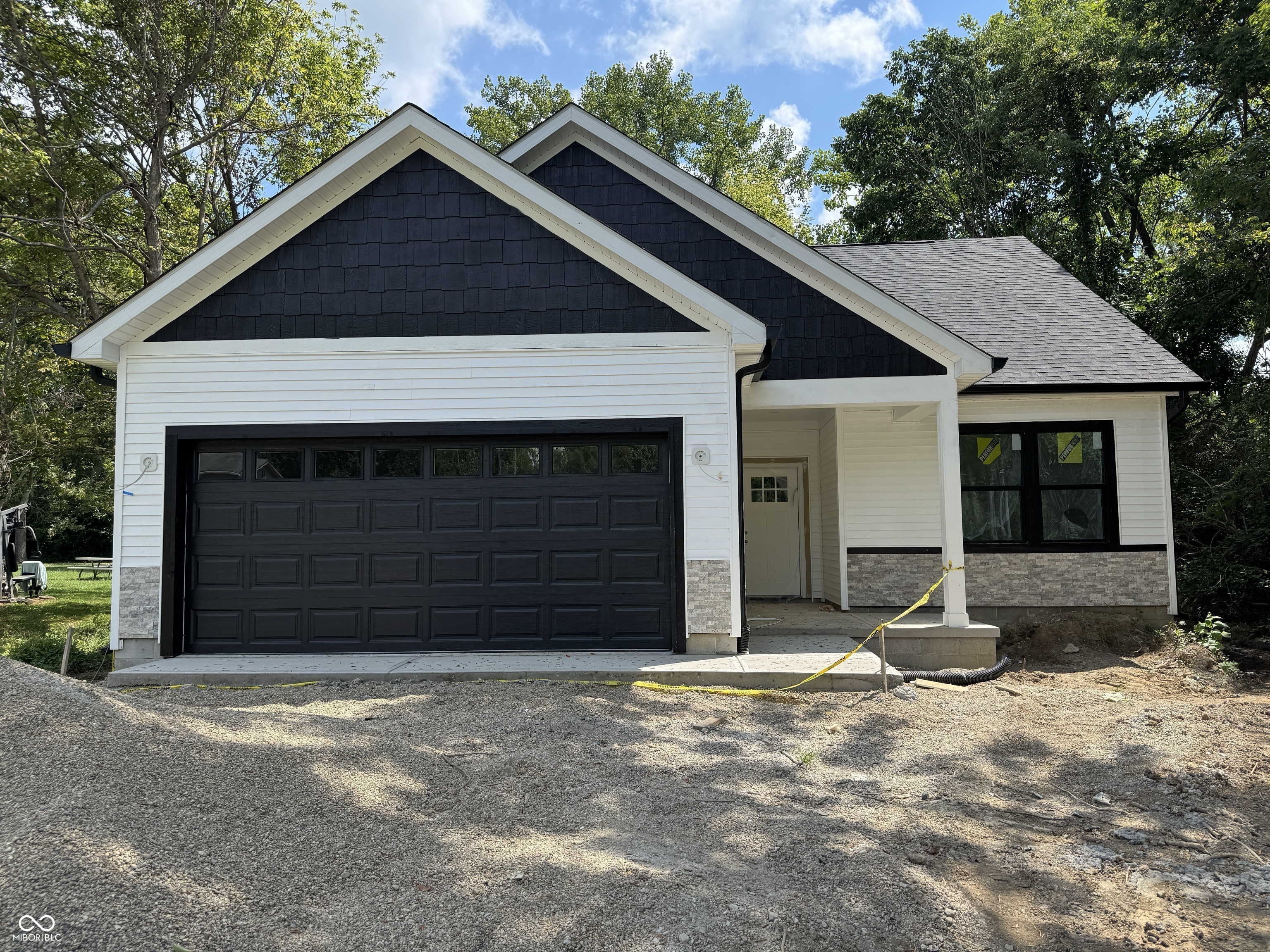 196 Jefferson Valley