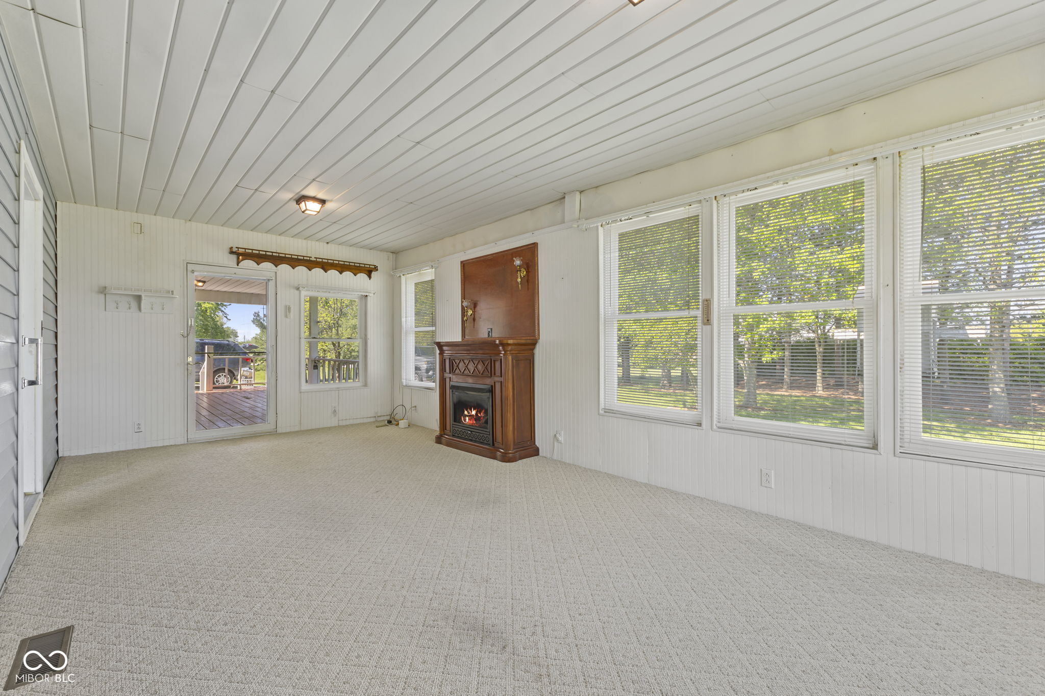 7273 S State Road 75