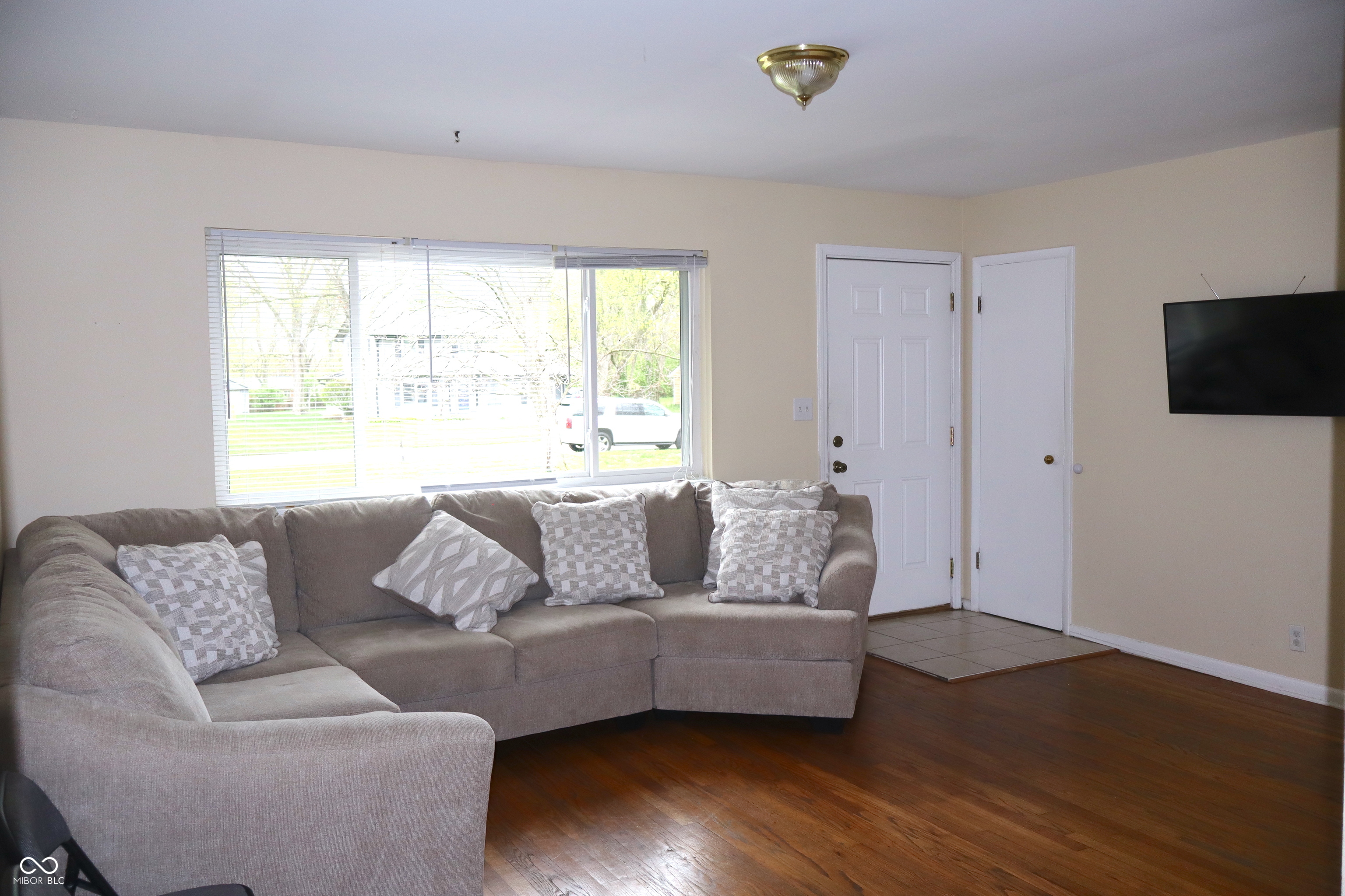 8017 Chiltern Drive