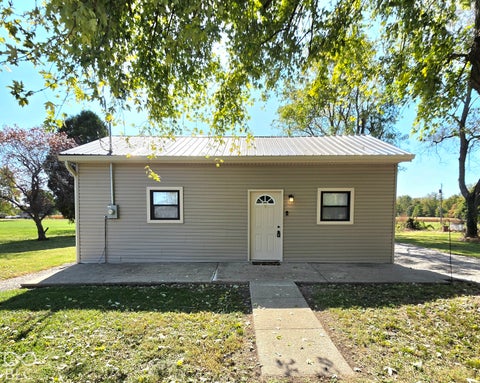 Photo of 405 W Pearl Street, Waldron, IN 46182 (MLS # 22130721)