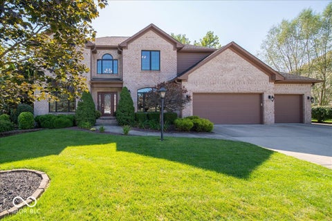 Photo of 1727 Corral Court, Greenwood, IN 46143 (MLS # 22122974)