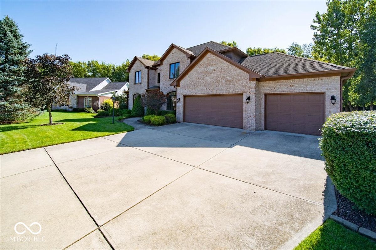 1727 Corral Court