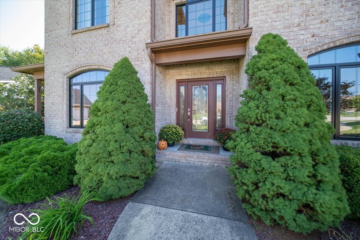 1727 Corral Court