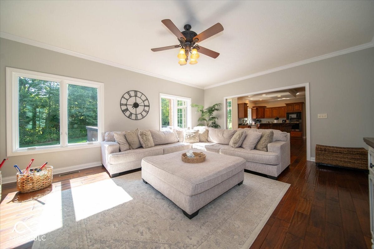 1727 Corral Court