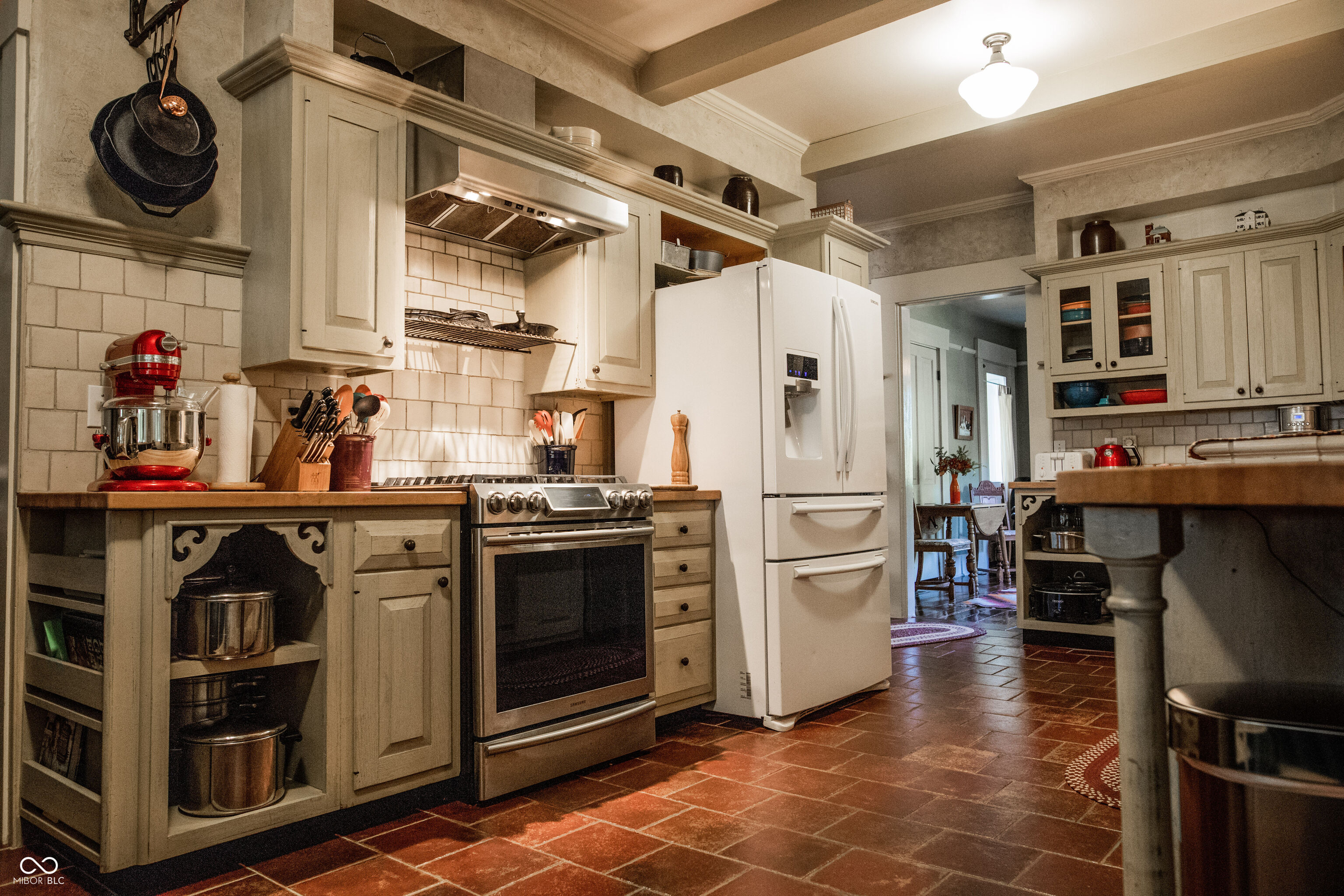 2710 E State Road 32