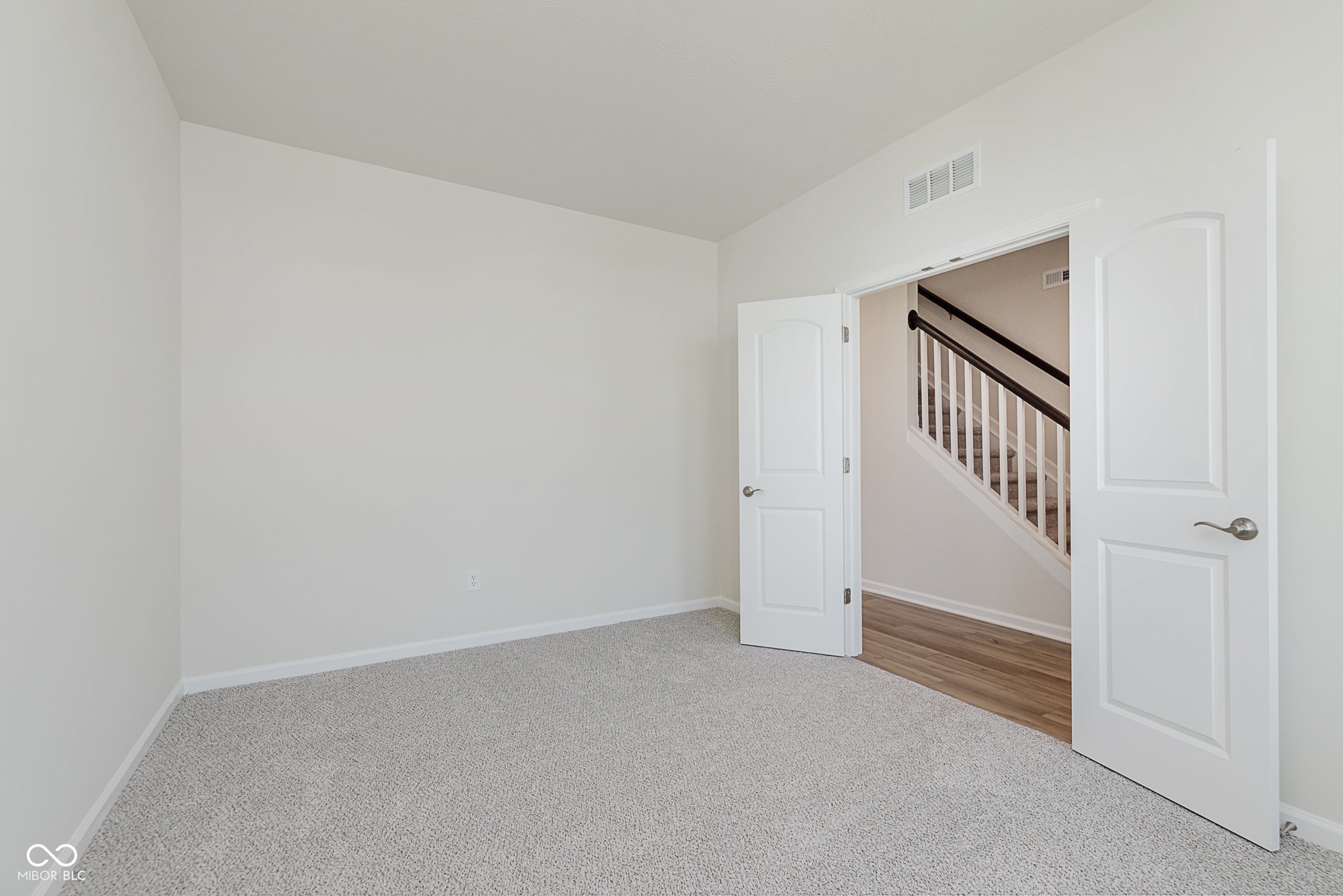 3431 Churchill Lane