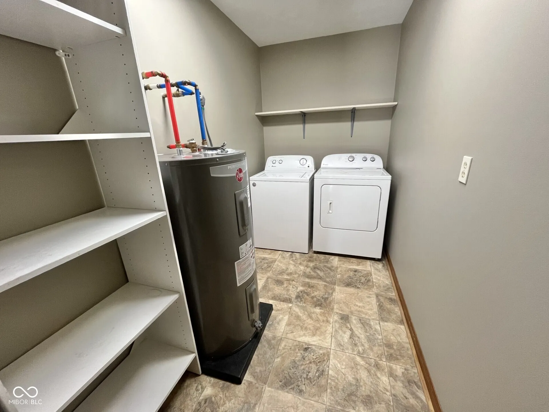 Seymour, Indiana 47274, United States, 3 Bedrooms Bedrooms, ,2 BathroomsBathrooms,Residential,Active,178816