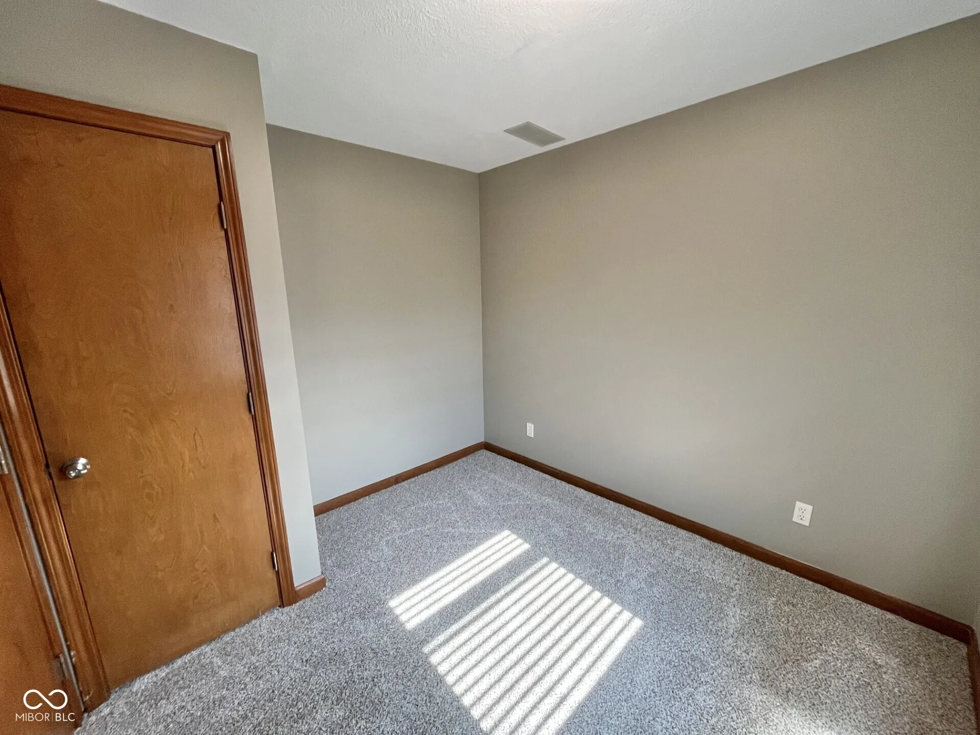 Seymour, Indiana 47274, United States, 3 Bedrooms Bedrooms, ,2 BathroomsBathrooms,Residential,Active,178816