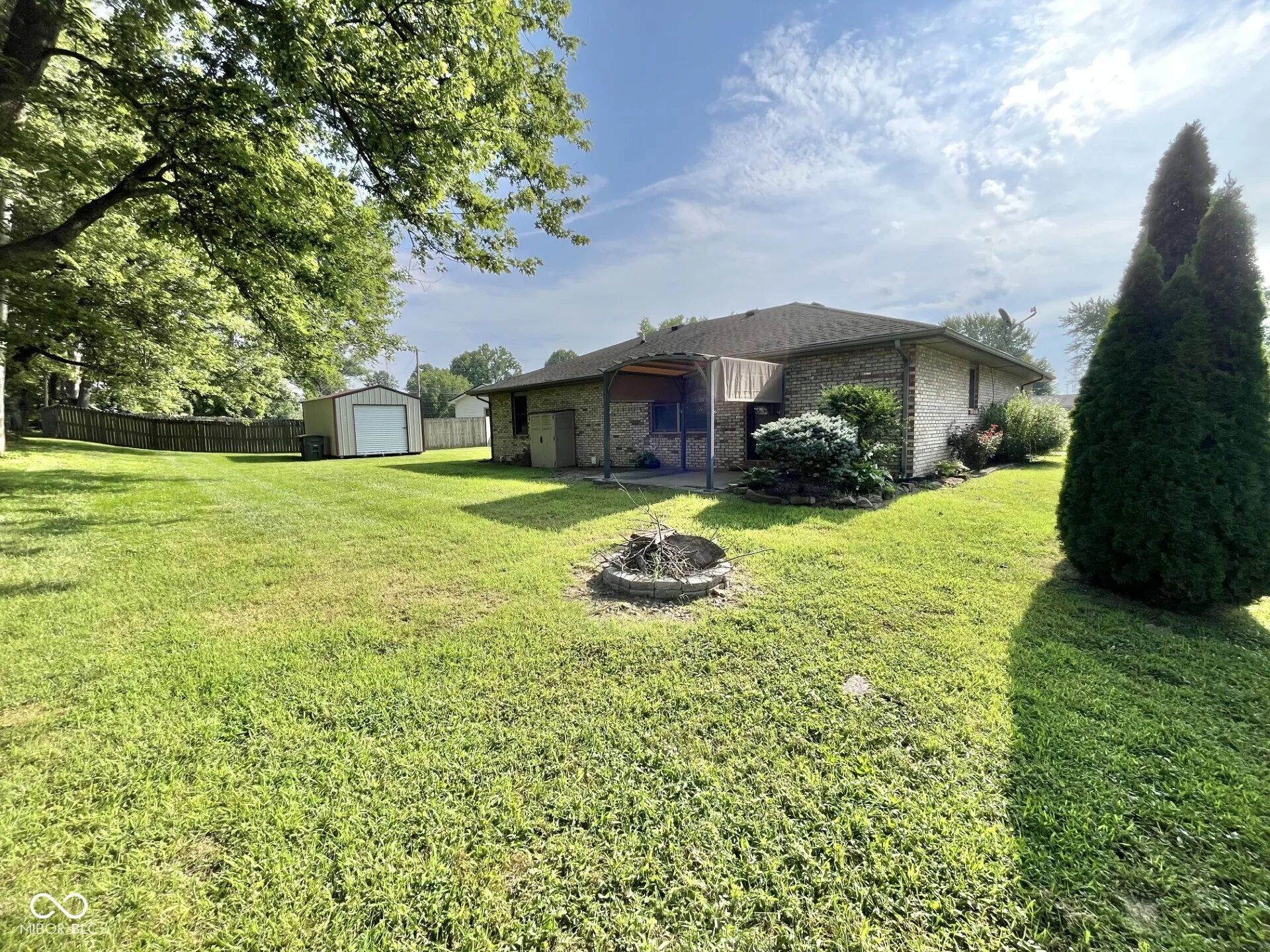 Seymour, Indiana 47274, United States, 3 Bedrooms Bedrooms, ,2 BathroomsBathrooms,Residential,Active,178816