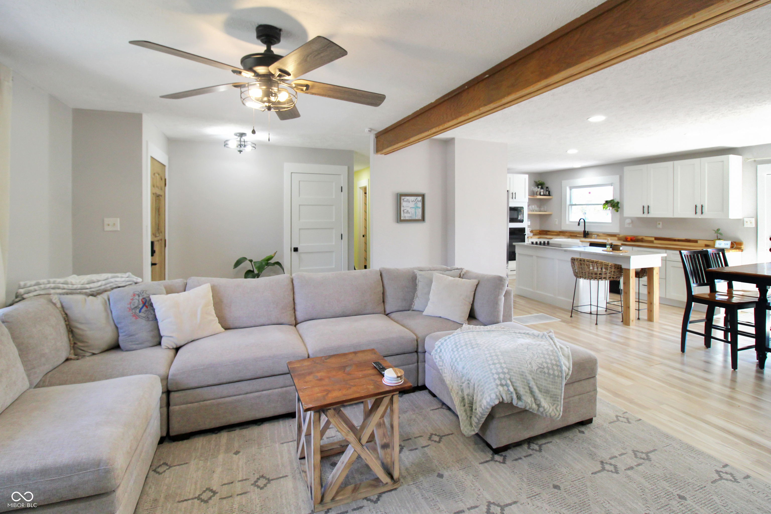 8135 E County Road 700 N