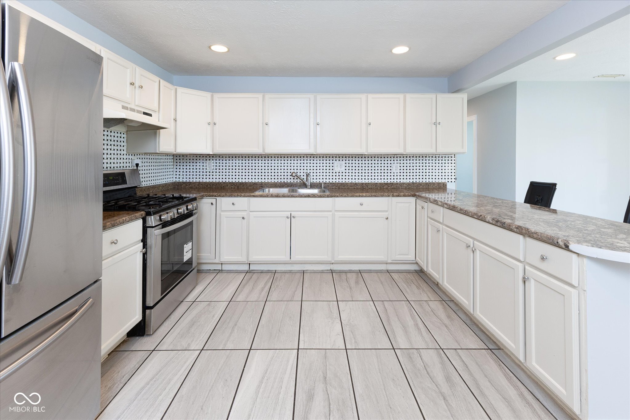 4214 N Edmondson Avenue